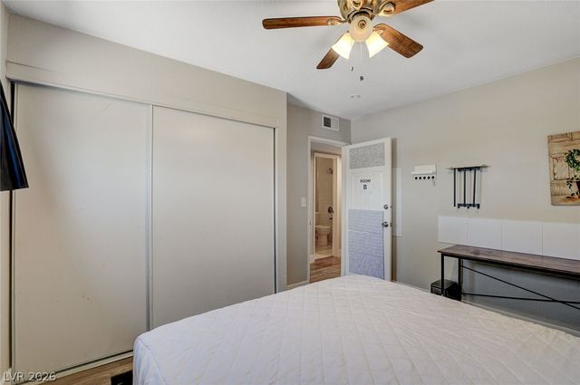 1077 Westminster Avenue, Las Vegas, NV 89119