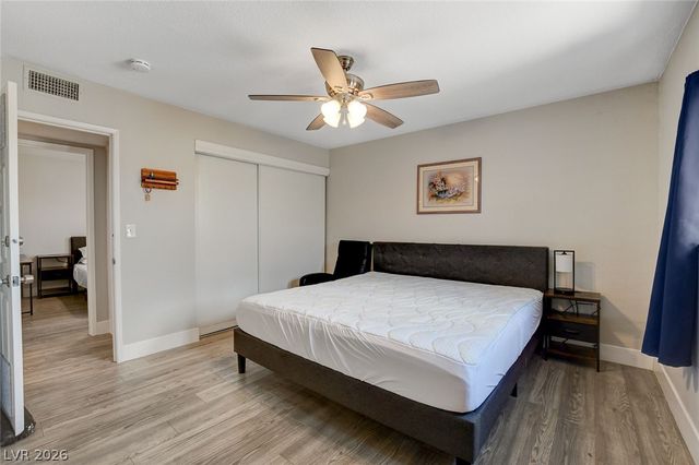 1077 Westminster Avenue, Las Vegas, NV 89119