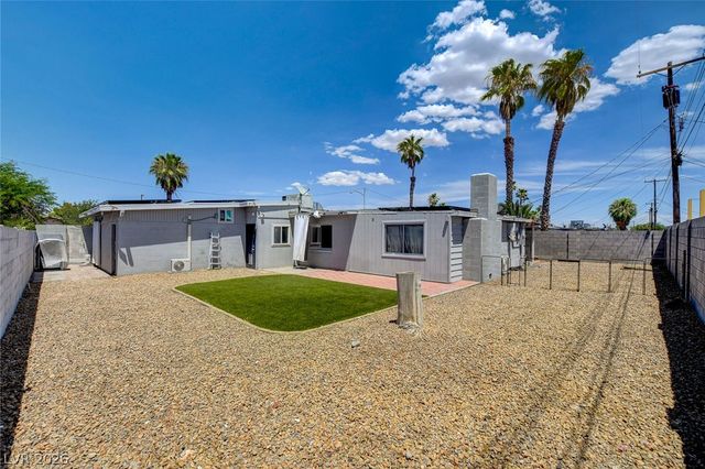 1077 Westminster Avenue, Las Vegas, NV 89119