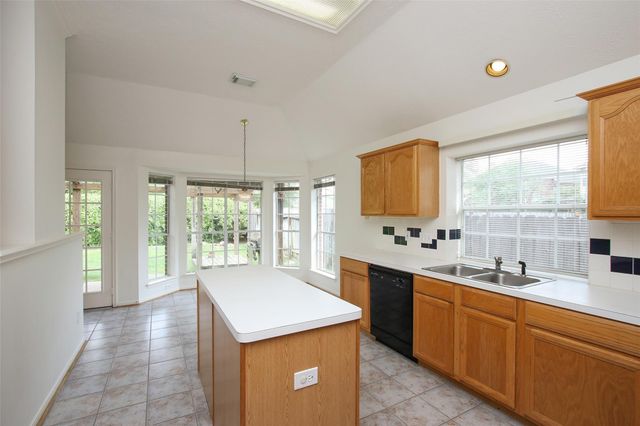 9822 Therrell Drive, Houston, TX 77064