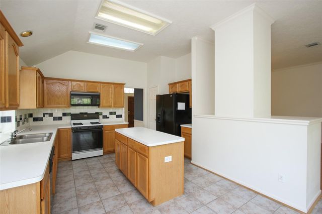 9822 Therrell Drive, Houston, TX 77064