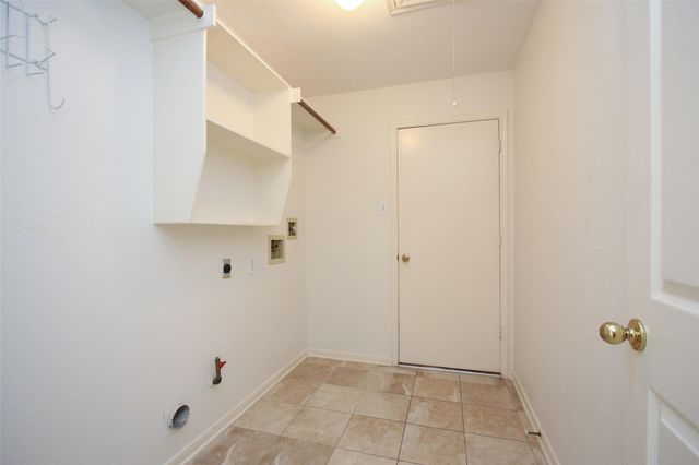 9822 Therrell Drive, Houston, TX 77064