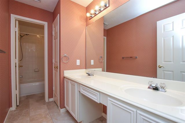 9822 Therrell Drive, Houston, TX 77064