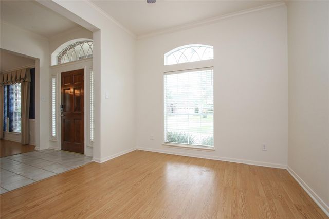 9822 Therrell Drive, Houston, TX 77064