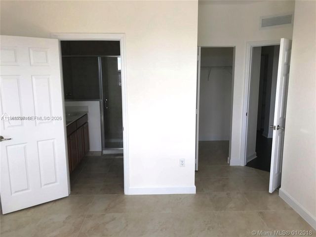 210 NW 109 Ave 215, Miami, FL 33172