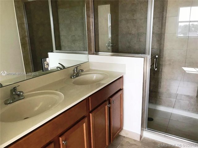 210 NW 109 Ave 215, Miami, FL 33172