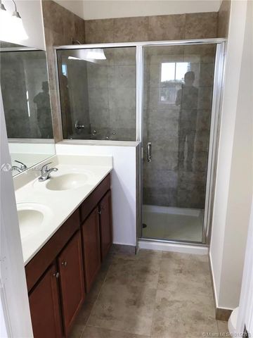 210 NW 109 Ave 215, Miami, FL 33172