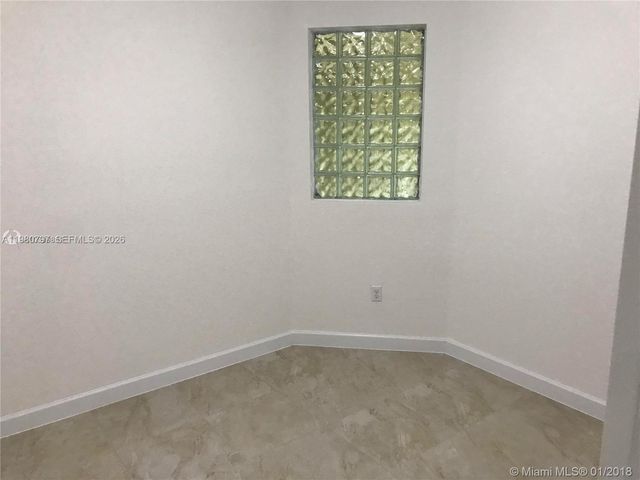 210 NW 109 Ave 215, Miami, FL 33172