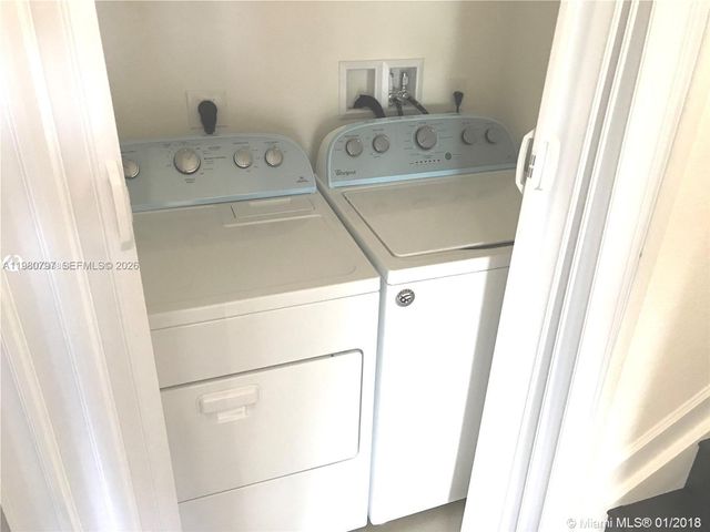 210 NW 109 Ave 215, Miami, FL 33172