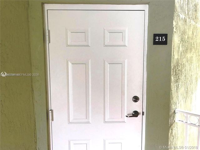 210 NW 109 Ave 215, Miami, FL 33172