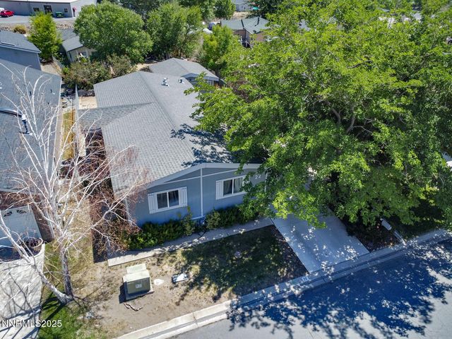 22 Ave De La Couleurs, Sparks, NV 89434