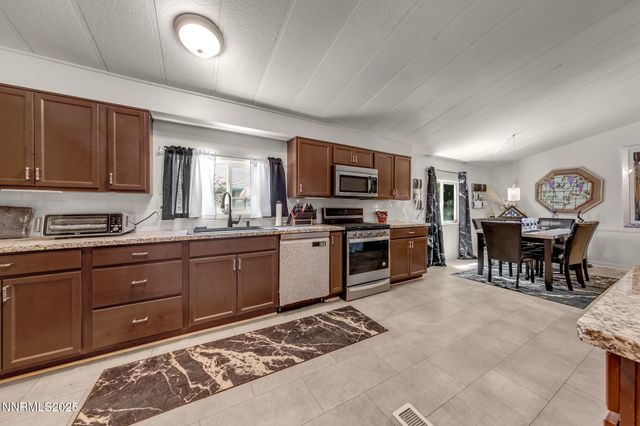 22 Ave De La Couleurs, Sparks, NV 89434