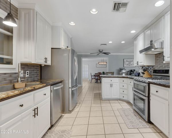703 Evergreen Drive, New Iberia, LA 70563