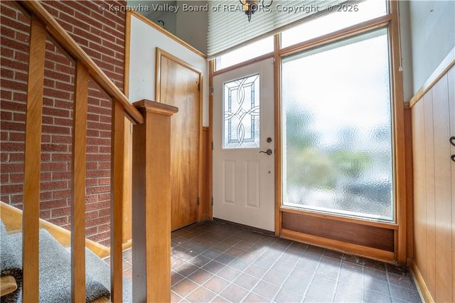 2013 Huber Road, Charleston, WV 25314