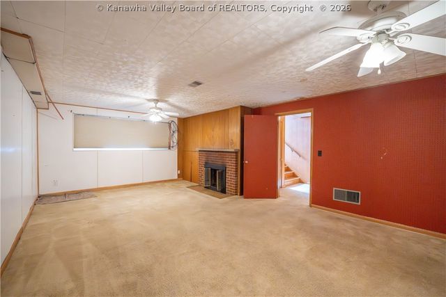 2013 Huber Road, Charleston, WV 25314