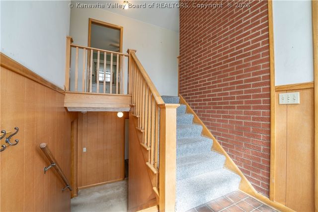 2013 Huber Road, Charleston, WV 25314