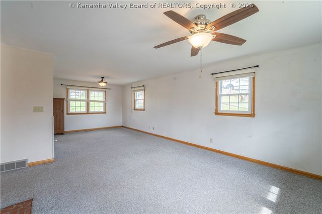 2013 Huber Road, Charleston, WV 25314