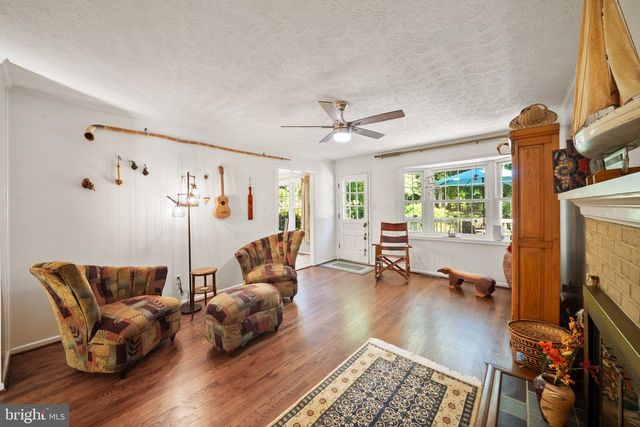 3422 TILTON VALLEY DR, Fairfax, VA 22033