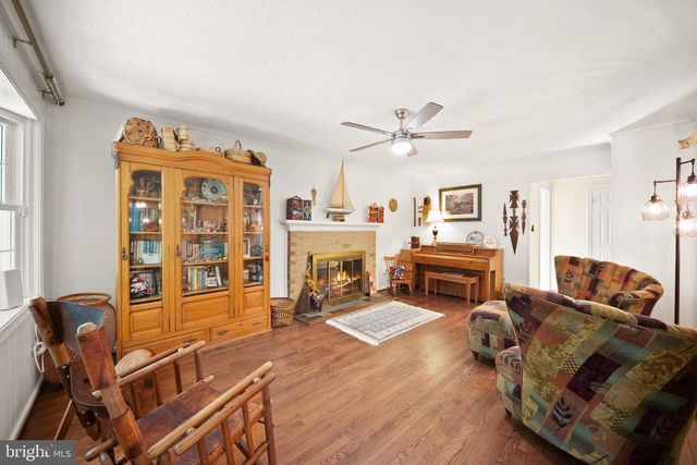 3422 TILTON VALLEY DR, Fairfax, VA 22033