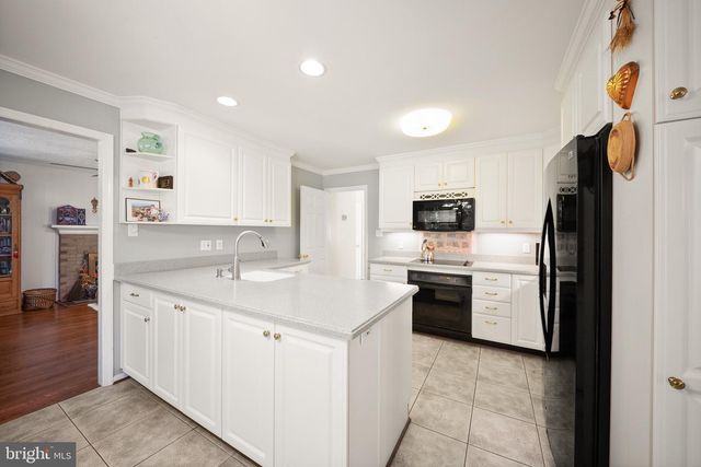 3422 TILTON VALLEY DR, Fairfax, VA 22033