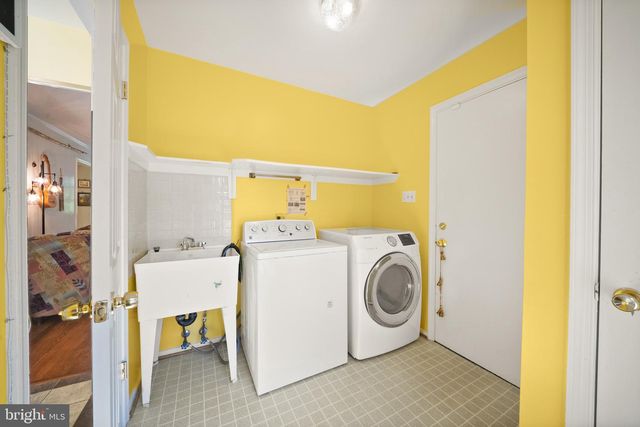 3422 TILTON VALLEY DR, Fairfax, VA 22033