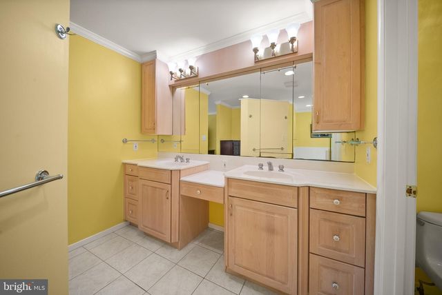 3422 TILTON VALLEY DR, Fairfax, VA 22033