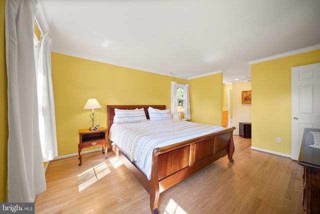 3422 TILTON VALLEY DR, Fairfax, VA 22033