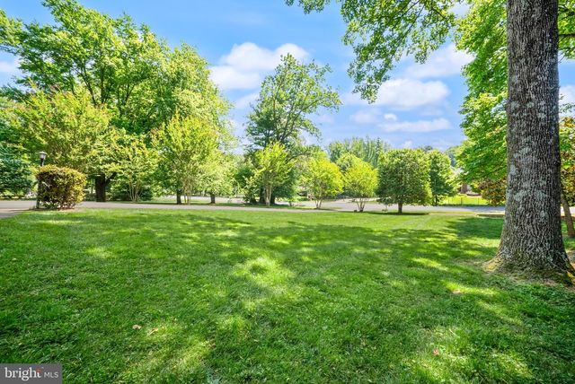 3422 TILTON VALLEY DR, Fairfax, VA 22033