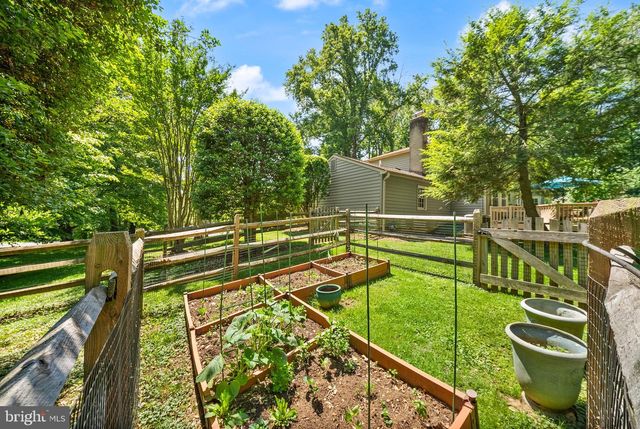 3422 TILTON VALLEY DR, Fairfax, VA 22033