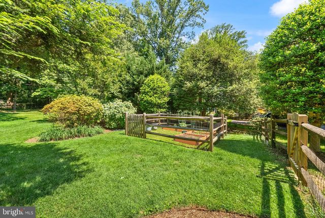 3422 TILTON VALLEY DR, Fairfax, VA 22033
