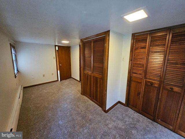 3424 PAPERMILL RD, Winchester, VA 22602