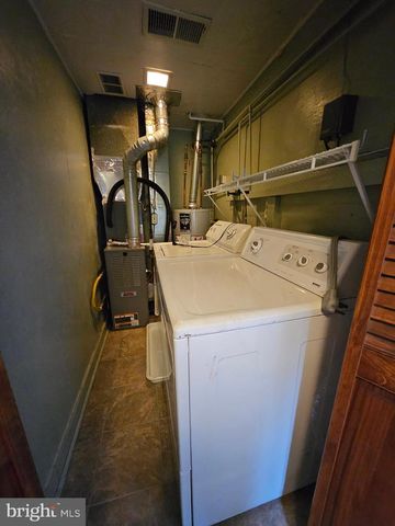 3424 PAPERMILL RD, Winchester, VA 22602