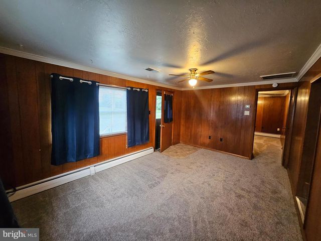 3424 PAPERMILL RD, Winchester, VA 22602