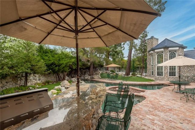 11822 Zelzah, Granada Hills, CA 91344
