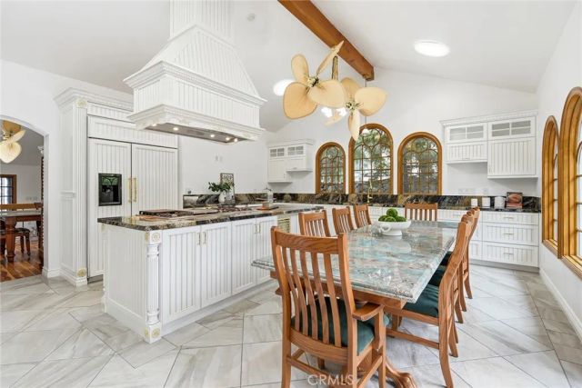 11822 Zelzah, Granada Hills, CA 91344