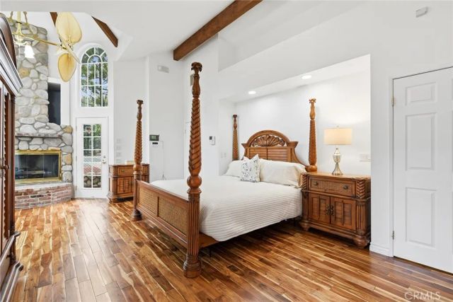 11822 Zelzah, Granada Hills, CA 91344