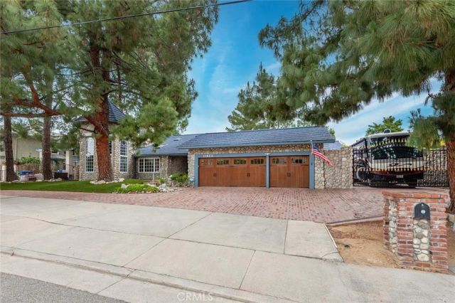 11822 Zelzah, Granada Hills, CA 91344