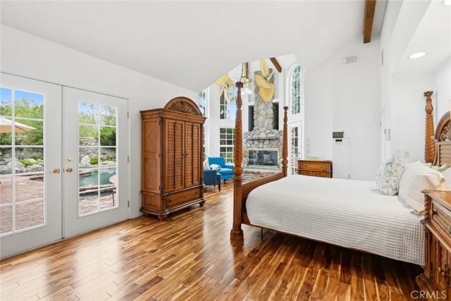 11822 Zelzah, Granada Hills, CA 91344