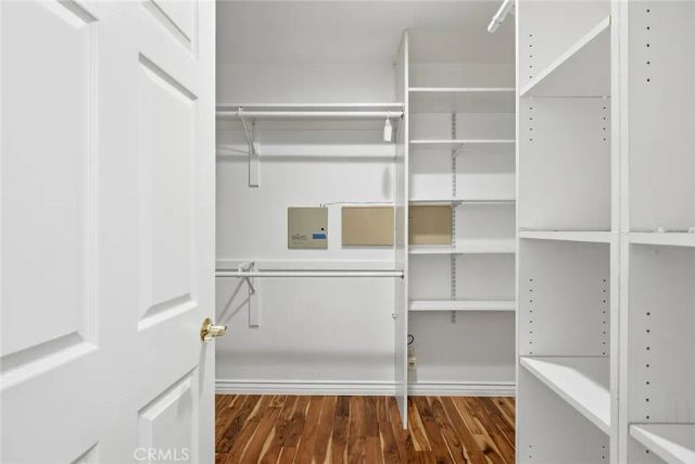 11822 Zelzah, Granada Hills, CA 91344