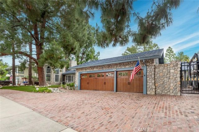 11822 Zelzah, Granada Hills, CA 91344
