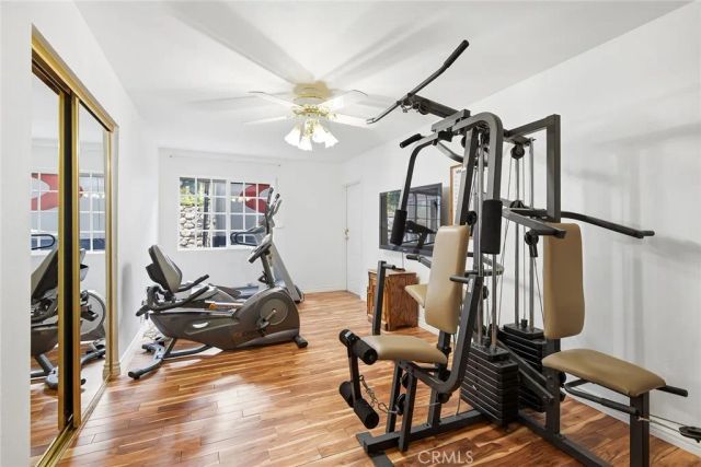 11822 Zelzah, Granada Hills, CA 91344