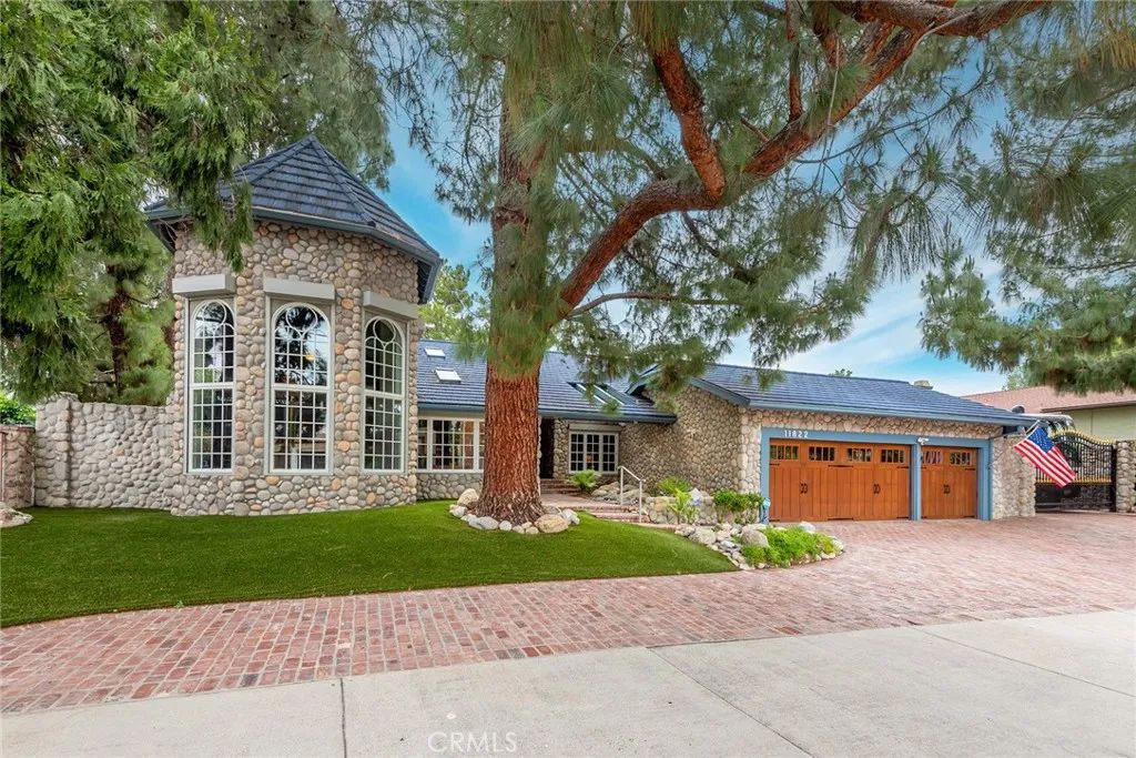 11822 Zelzah, Granada Hills, CA 91344