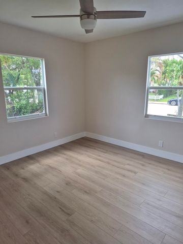 707 Hampton Road, West Palm Beach, FL 33405