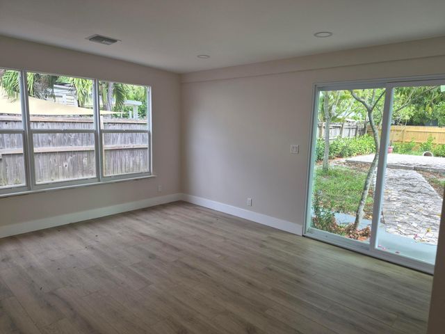 707 Hampton Road, West Palm Beach, FL 33405