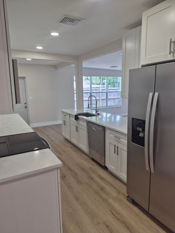 707 Hampton Road, West Palm Beach, FL 33405