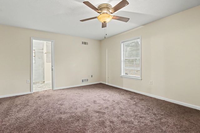 8768 ROCKY POINT RD, Memphis, TN 38018