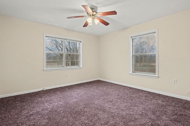 8768 ROCKY POINT RD, Memphis, TN 38018