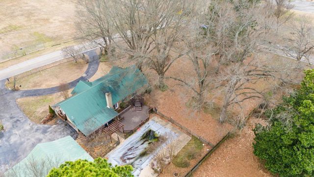 8768 ROCKY POINT RD, Memphis, TN 38018