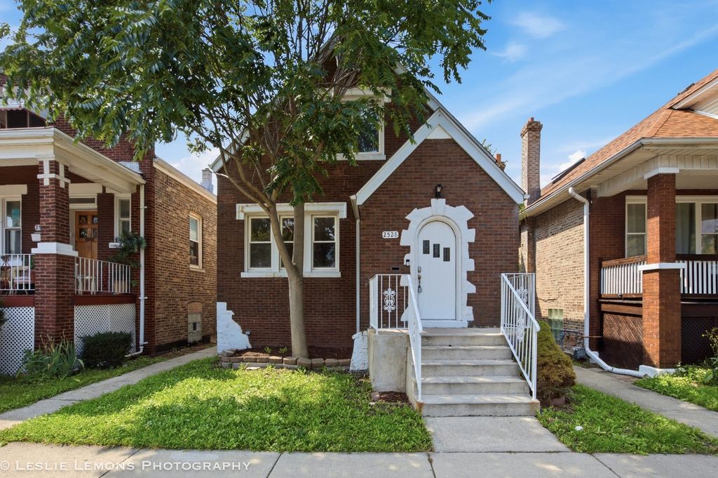 2528 Ridgeland Avenue, Berwyn, IL 60402 — exterior