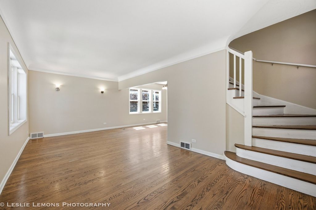 2528 Ridgeland Avenue, Berwyn, IL 60402 — photo 2